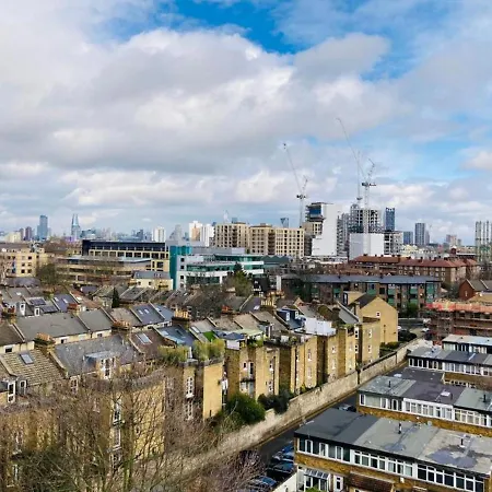 A Skyhigh Stay For 2 In Vauxhall London Exterior photo